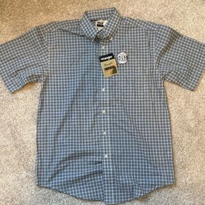Wrangler Men's Blue Gray Plaid Button-Down Shirt, M